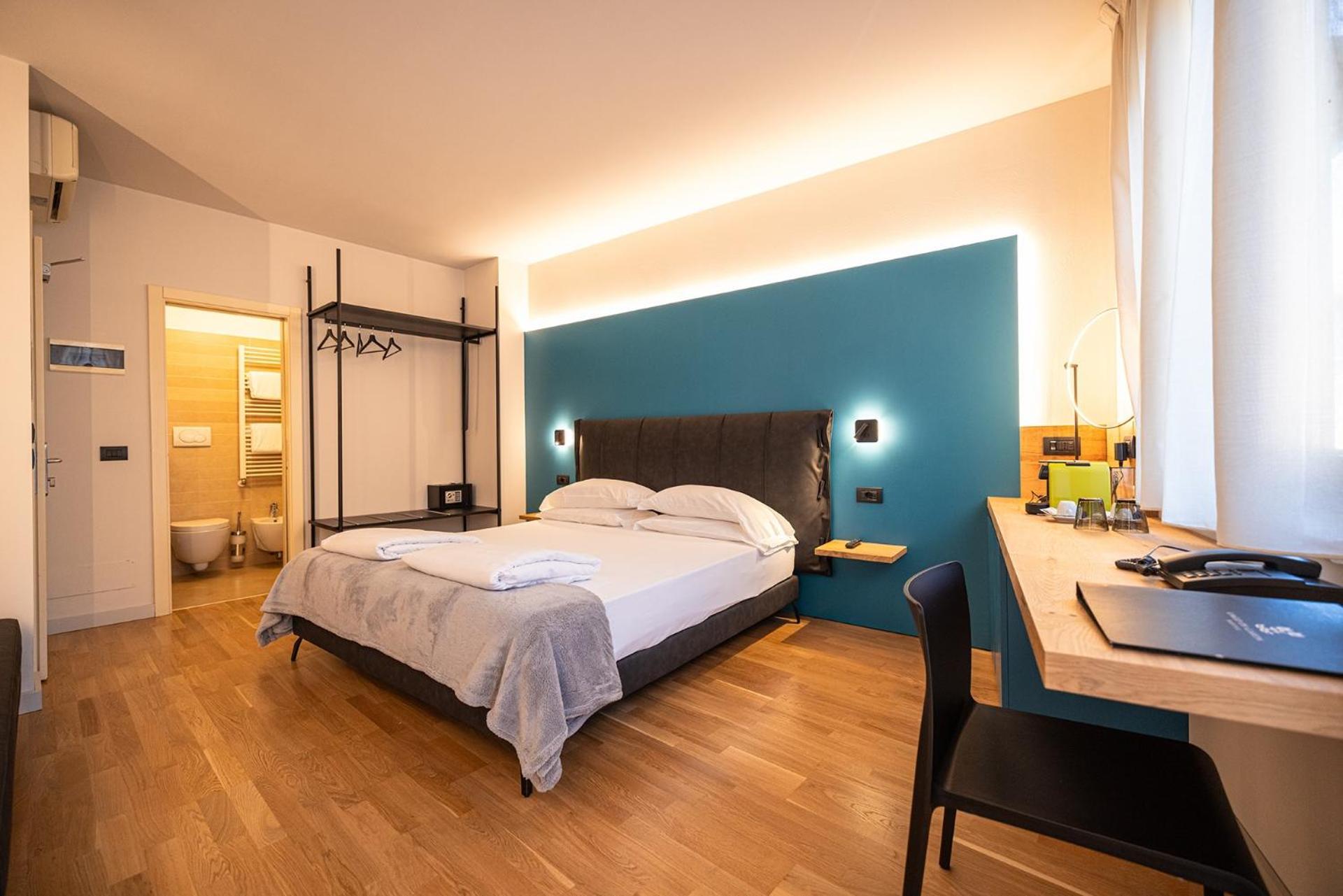 Hotel Lago Di Garda Μαλτσεζίνε Εξωτερικό φωτογραφία